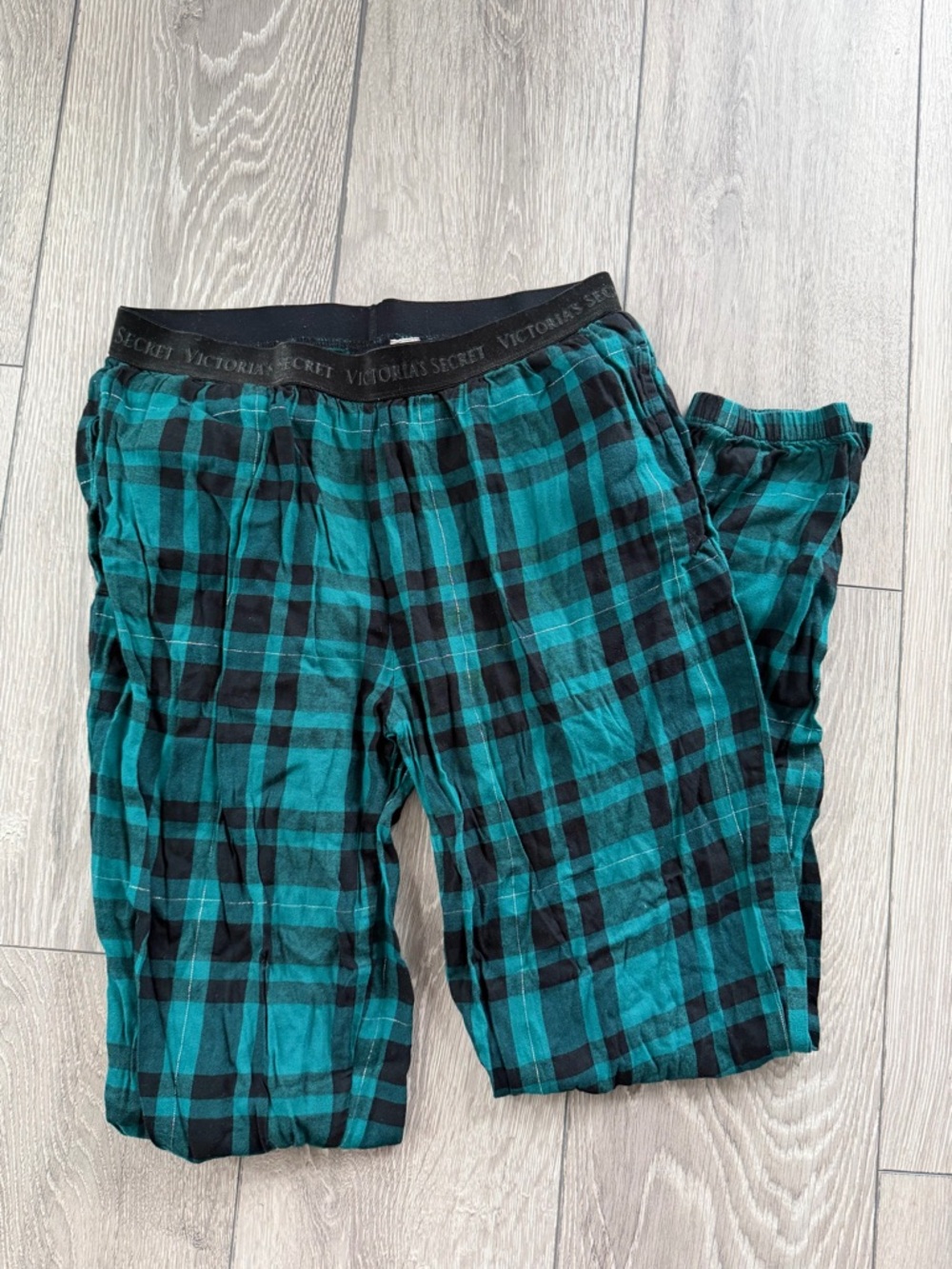 Victoria's Secret Green Plaid Lounge Pants